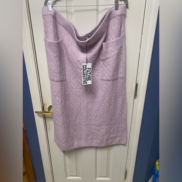 Future Collective With Reese
Women's High-Rise Midi Sweater Set - - Picture 4 of 15